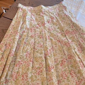 New never worn Laura Ashley floral pleated skirt.